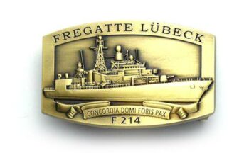 Gürtelschnalle - F214 Fregatte LÜBECK - Lucky Lady - massiv oval