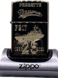F217 Fregatte BAYERN - 25 JAHRE - limitiert – ZIPPO Sturmfeuerzeug m. Diamantgravur – German Navy