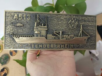 A513 Tender RHEIN - Massives Relief messingf. - German Navy – Bild 2