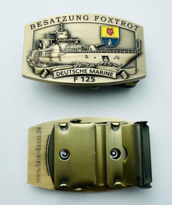 F125 Besatzung FOXTROT - Gürtelschnalle massiv messingfarben m. Wappen – Bild 2