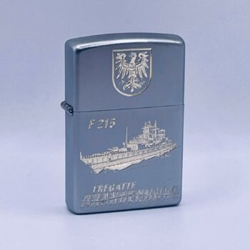 F215 Fregatte BRANDENBURG – ZIPPO Sturmfeuerzeug m. Diamantgravur – German Navy